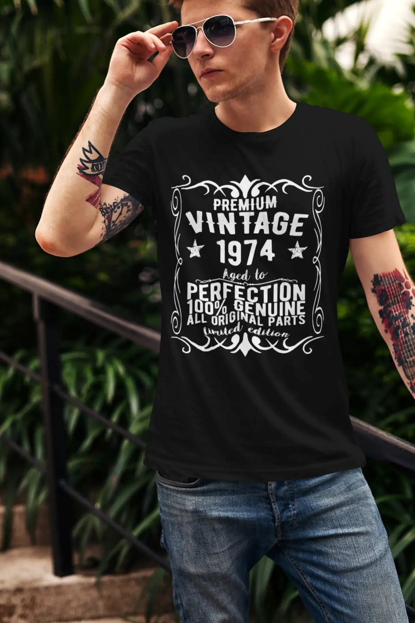 Premium Vintage Jahr 1974, Schwarz, Kurzarm-Rundhals-T-Shirt für Herren, Geschenk-T-Shirt 00347