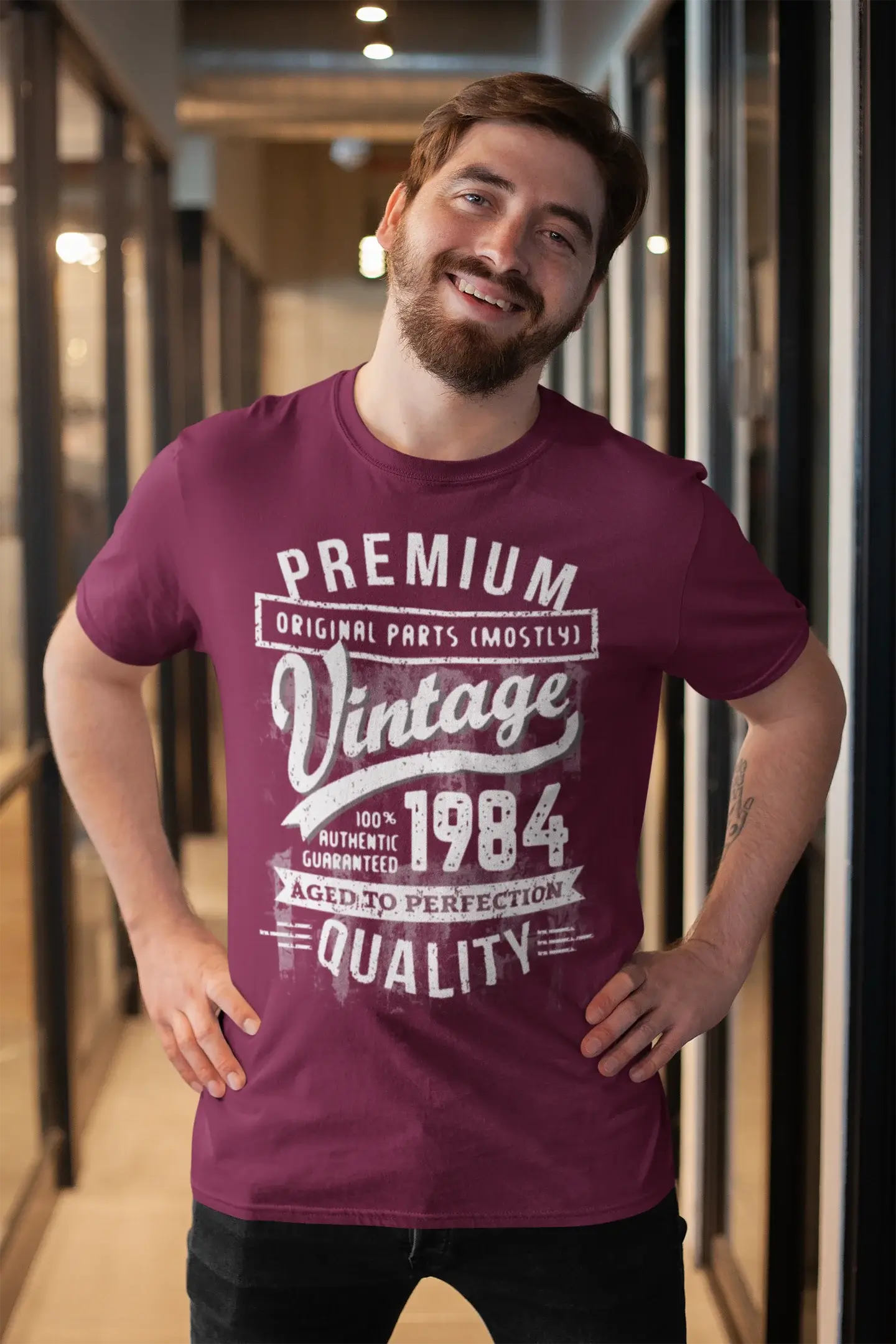 ULTRABASIC - Graphic Men's 1984 Aged to Perfection Birthday Gift T-Shirt