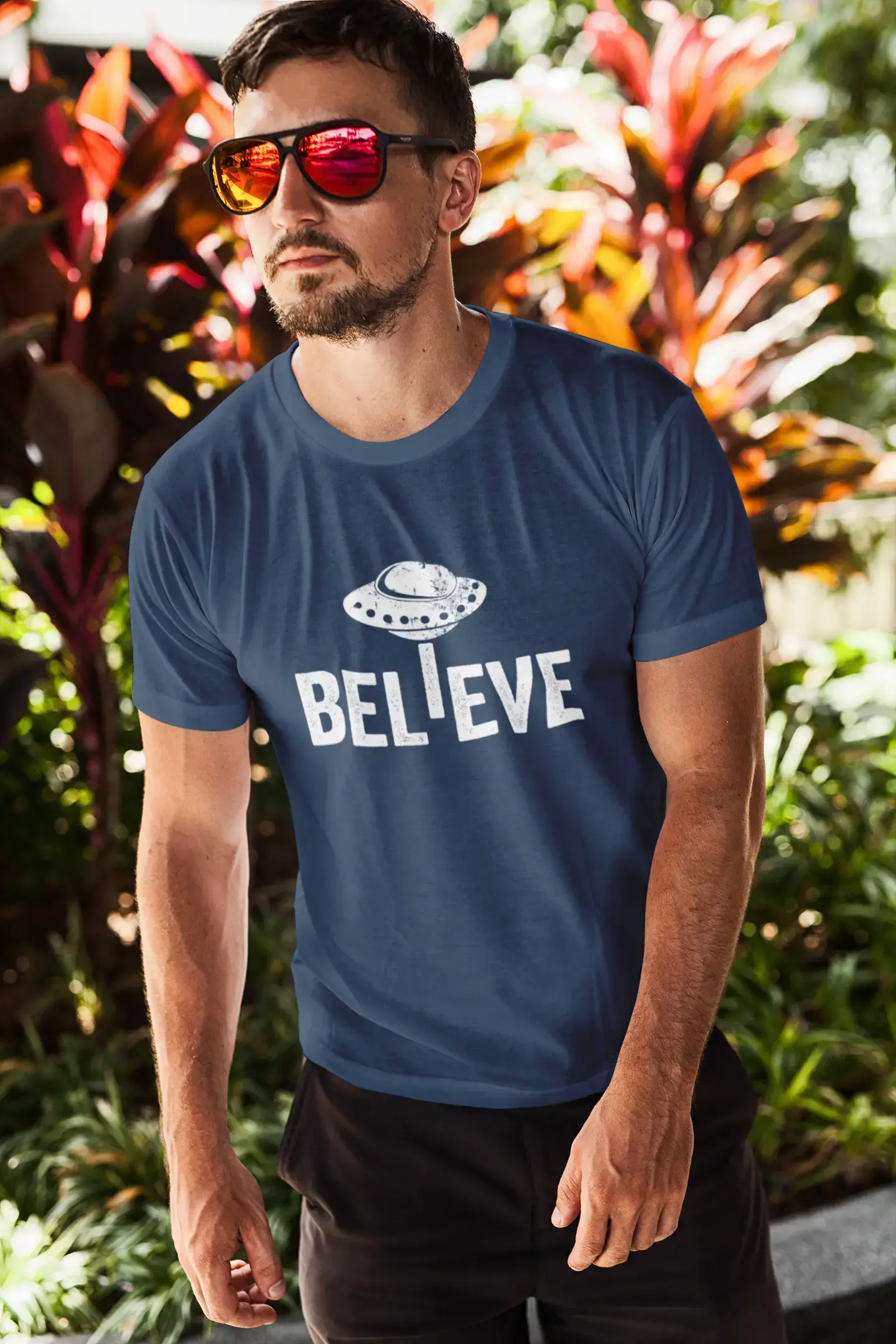 ULTRABASIC - Graphic Men's Believe UFO Alien T-Shirt Funny Casual Letter Print Tee Denim