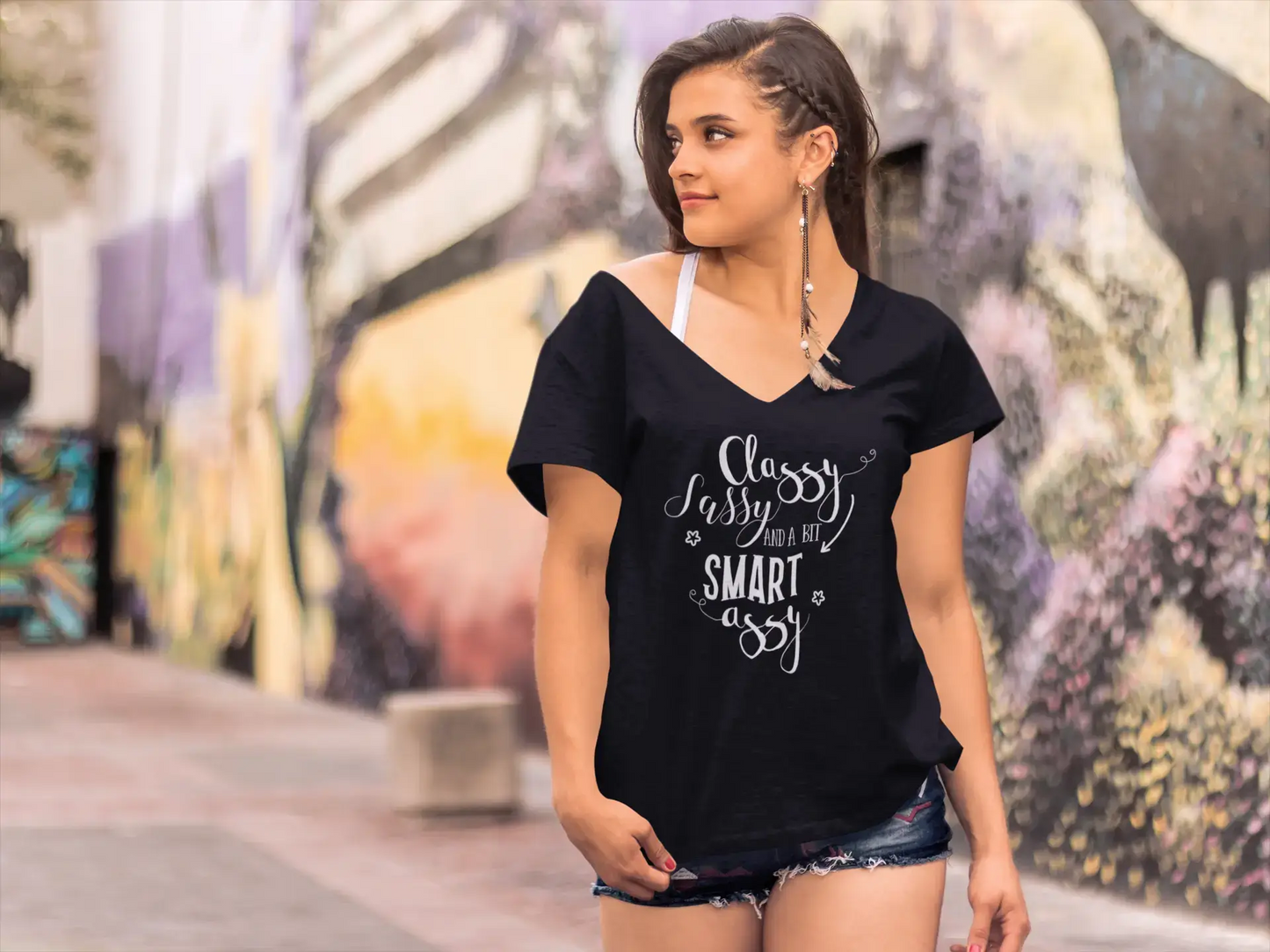 ULTRABASIC Damen-T-Shirt „Classy Sassy and a Bit Smart Assy“ – lustige Kurzarm-T-Shirt-Oberteile