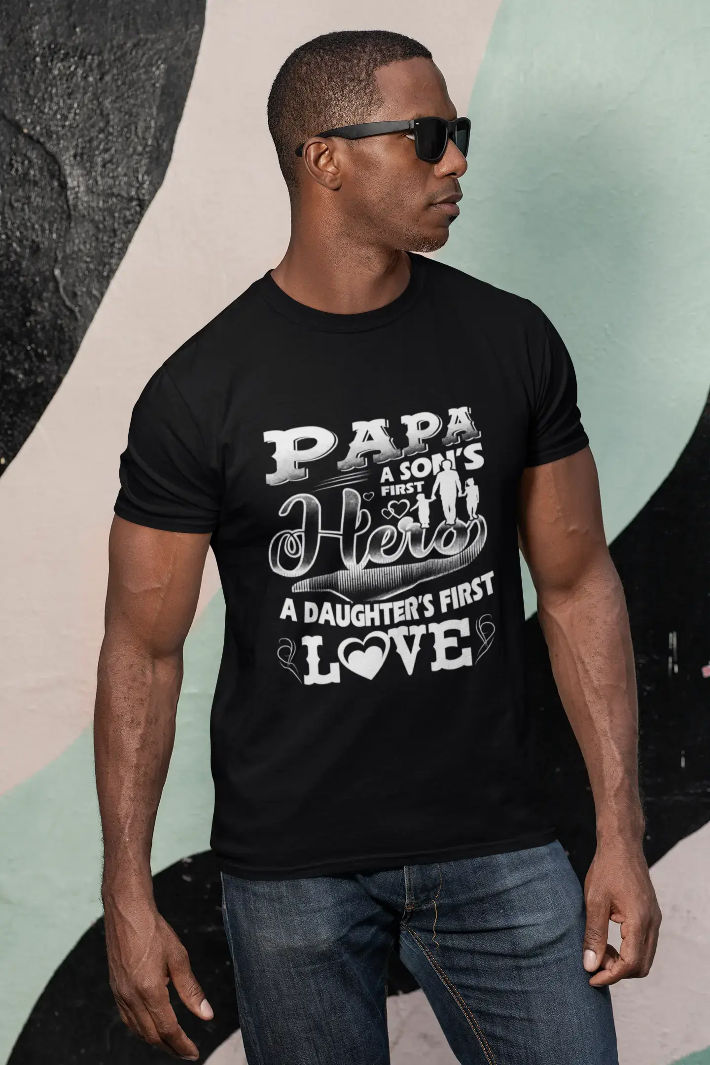 ULTRABASIC Men's T-Shirt Papa a Son's First Hero a Daughter's First Love Tee Shirt