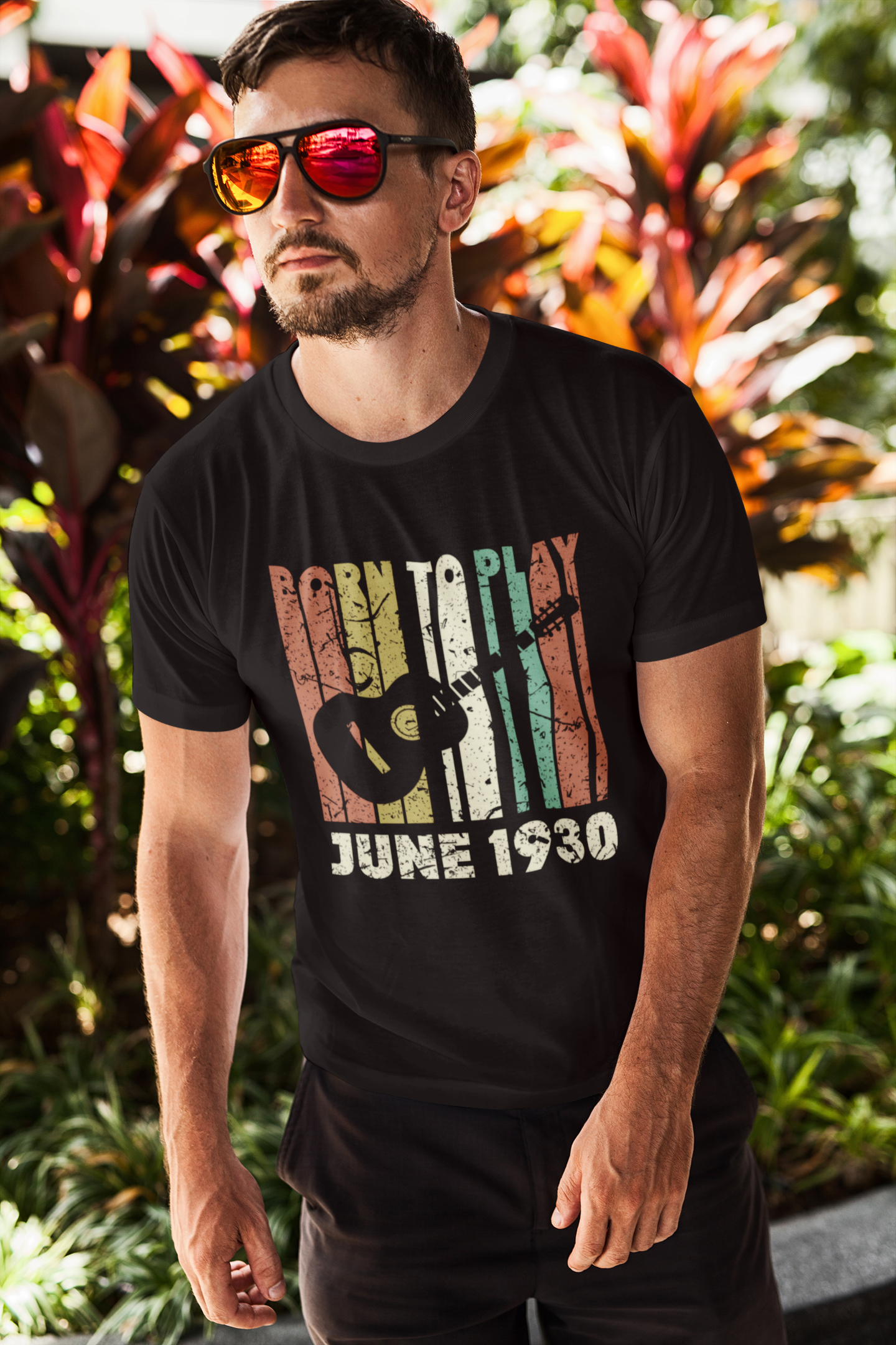 ULTRABASIC Herren T-Shirt Born To Play Guitar June 1930 – Geschenk zum 90. Geburtstag T-Shirt