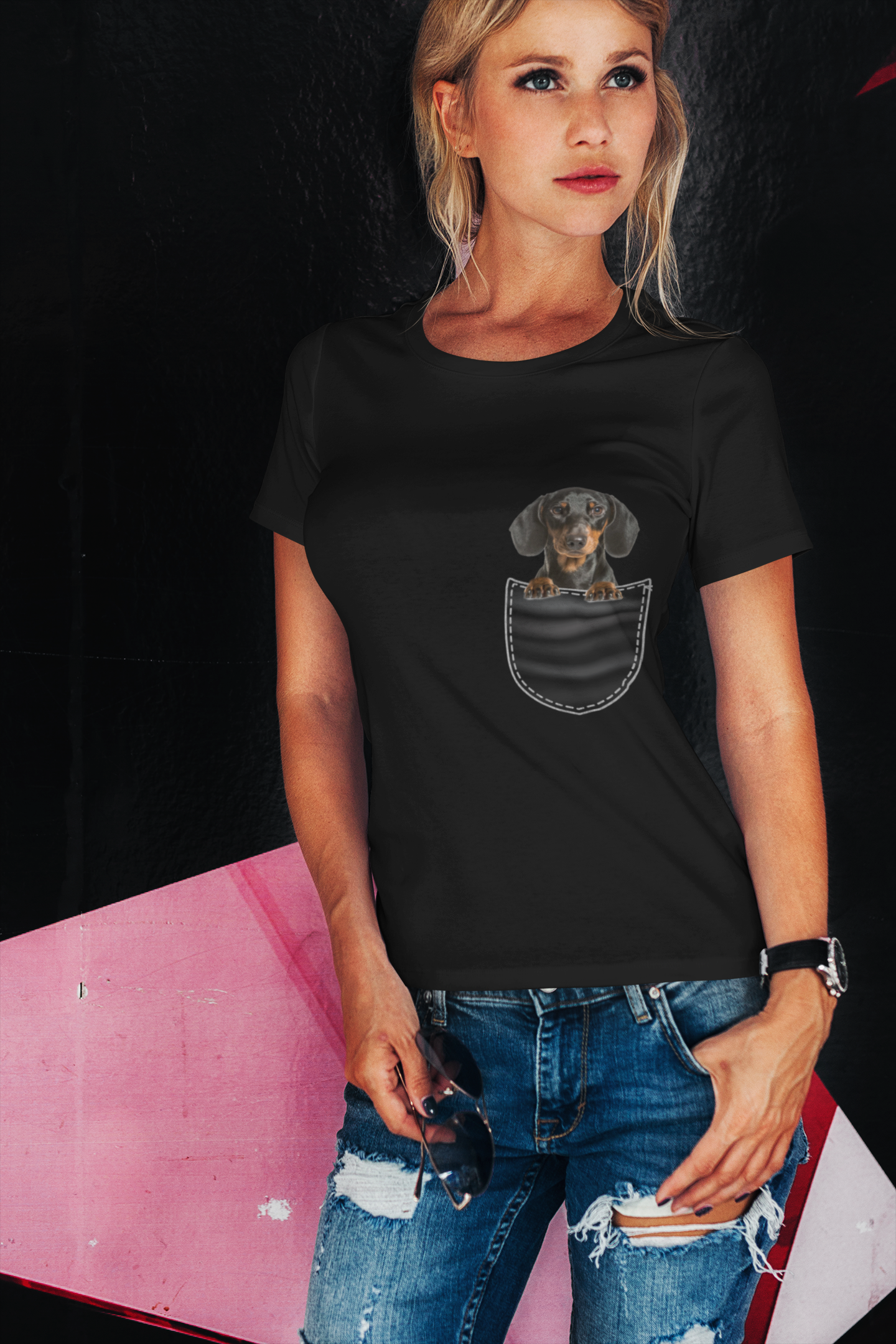 ULTRABASIC Grafik-Damen-T-Shirt Dackel – süßer Hund in der Tasche
