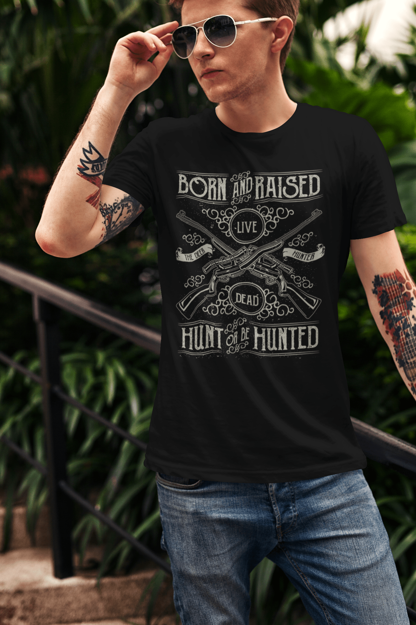 ULTRABASIC Herren T-Shirt Born and Raised – Hunt or Be Hunted – Deer Hunter T-Shirt